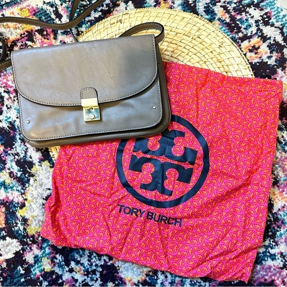 Tory Burch Leather Crossbody Bag - Picture 1 of 11